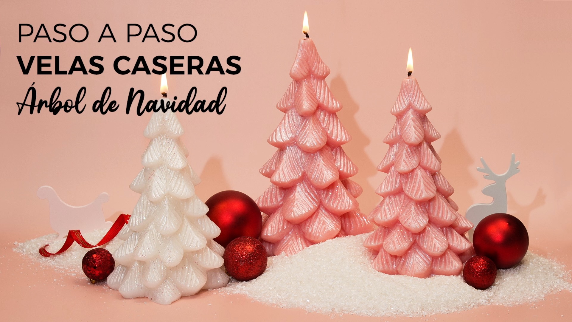 velas en forma de pino navideno