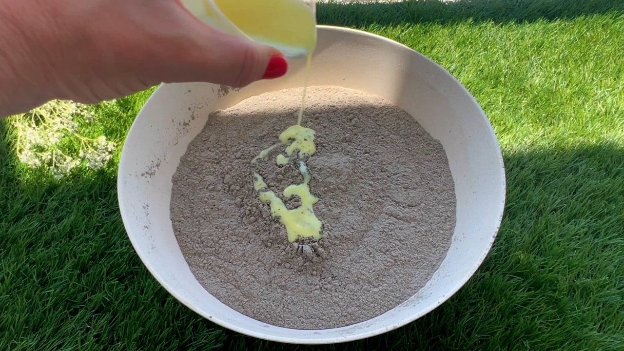 Cómo hacer velas de citronela en casa: receta fácil y natural.